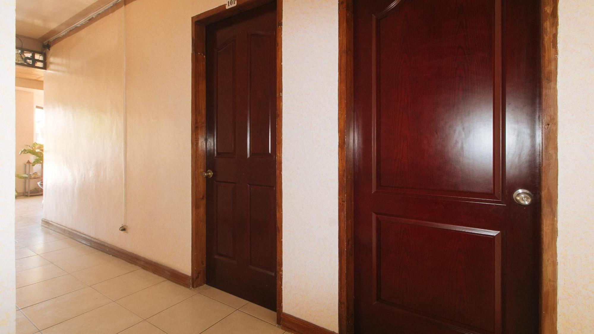 Reddoorz At Coco Grove Tourist Inn Panglao Exterior foto